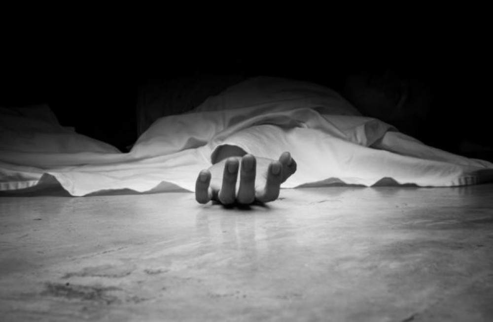 बस र भ्यान ठोक्किँदा भ्यान चालकको मृत्यु