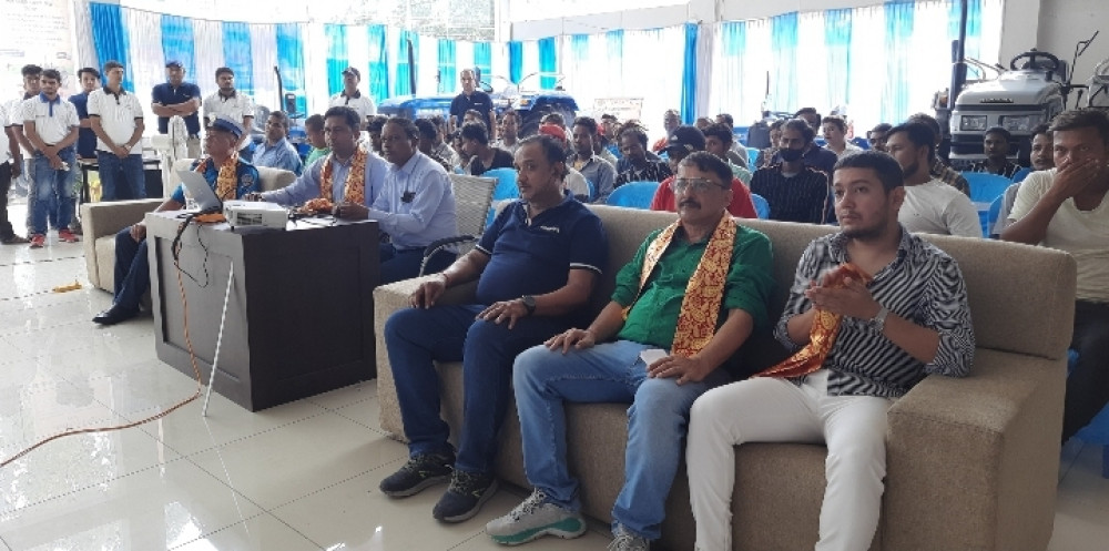 आध्याश्रीद्वारा चालकलाई तालिम तथा ट्राफिक सचेतना सम्पन्न