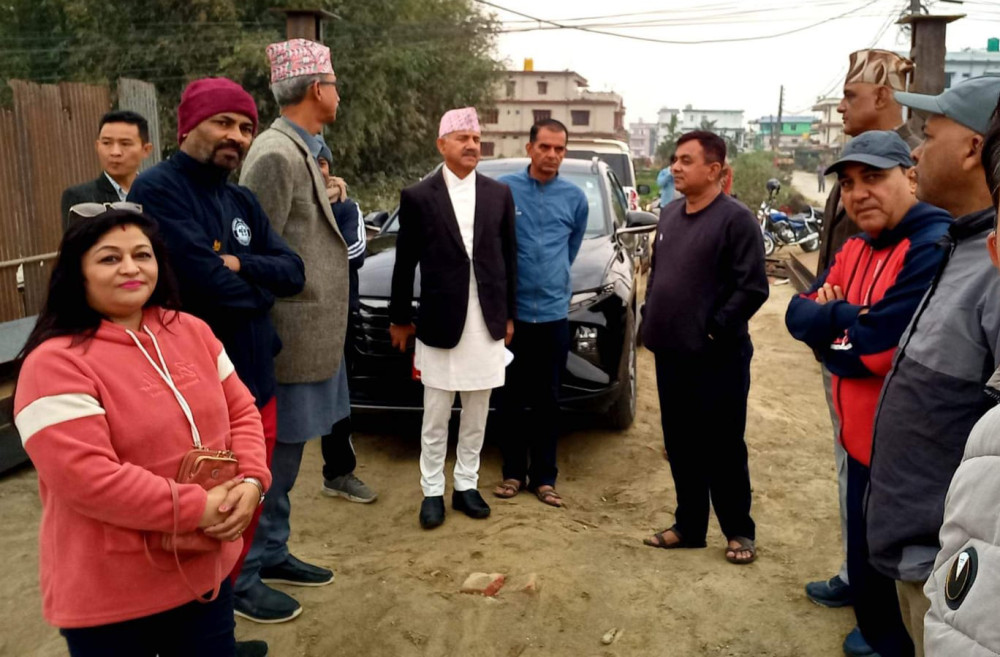 मन्त्री सिटौलाद्वारा निर्माणाधिन नागरिक अस्पताल भवनको अवलोकन