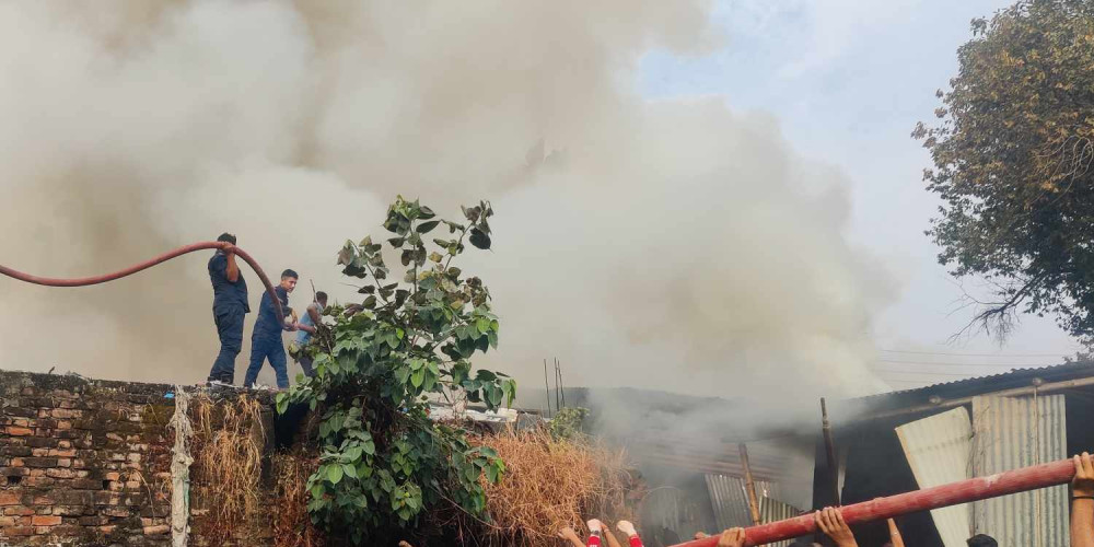 विराटनगर आगलागीका घाइतेको कीर्तिपुरमा उपचार हुँदै