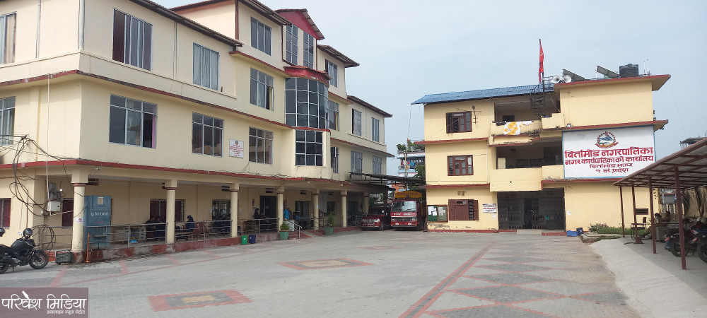 पालिकाको उदासिनताले बिर्तामोडका सयौँँ व्यवसायी करको दायराभन्दा बाहिर