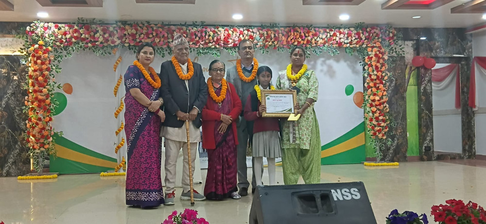 गोमेन्द्रको वार्षिकोत्सवमा उत्कृष्ट शिक्षक, अभिभावक तथा विद्यार्थी सम्मानित