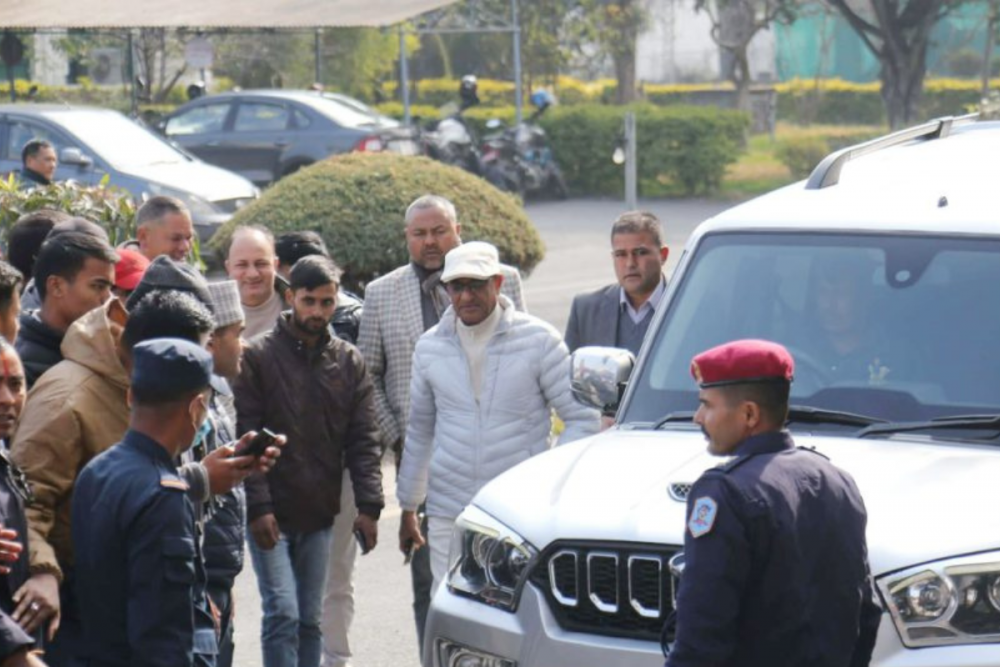 पूर्व गृहमन्त्री लेखक आयोगमा हाजिर