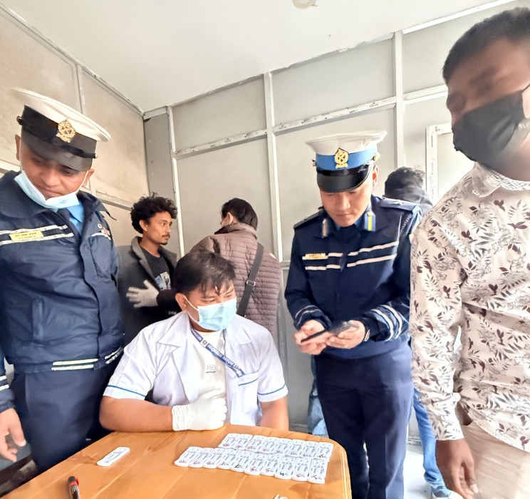 ४५ प्रतिशत चालक लापसे गरेको अवस्थामा फेला