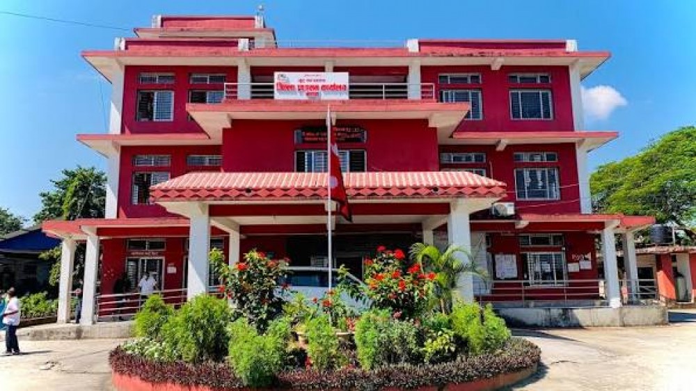 दमकमा बर्डफ्लु देखिएपछि कुखुरा ओसारपसारमा रोक