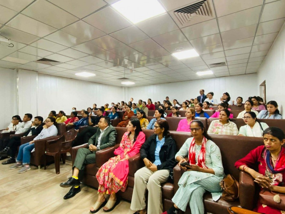 महिला पत्रकारको पाठेघरको मुखको क्यान्सर निःशुल्क परीक्षण